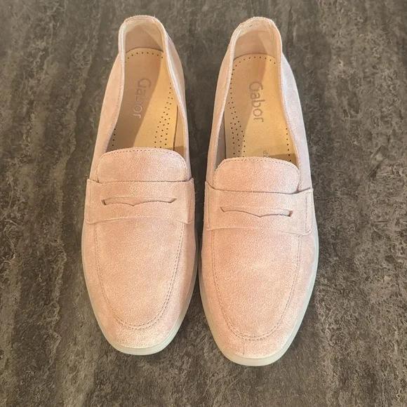 Gabor Loafer (Women) - Rose. Size 5 - Picture 2 of 6
